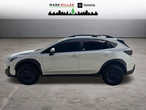 Used 2022 Subaru Crosstrek 2.5i Limited AWD/4WD image 2