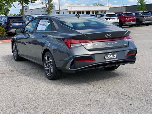 New 2026 Hyundai Elantra Limited FWD image 5