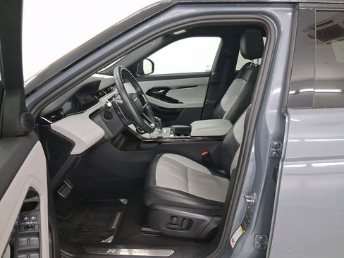 Used 2023 Land Rover Range Rover Evoque R-Dynamic SE image 5