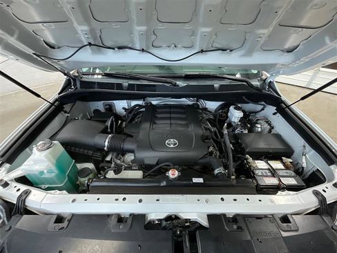 Used 2021 Toyota Tundra SR image 9