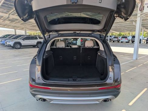 Used 2022 Lincoln Corsair Reserve AWD/4WD image 28