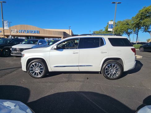 Used 2023 GMC Acadia Denali w/ Denali Ultimate Package image 8