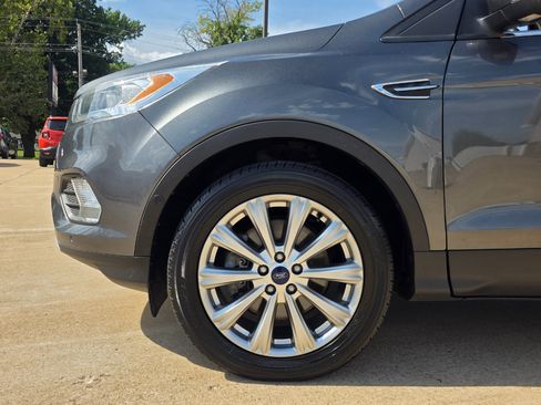 Used 2018 Ford Escape Titanium image 29