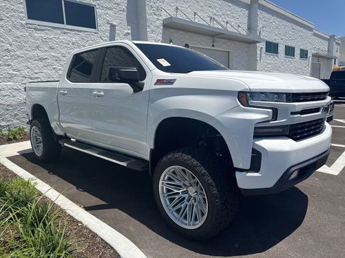 Used 2021 Chevrolet Silverado 1500 RST AWD/4WD image 3