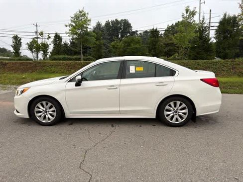 Used 2015 Subaru Legacy 2.5i Premium AWD/4WD image 14