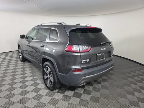 Used 2019 Jeep Cherokee Limited AWD/4WD image 3