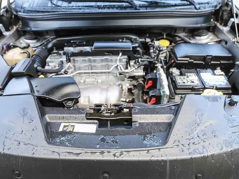 Used 2018 Jeep Cherokee Limited image 25