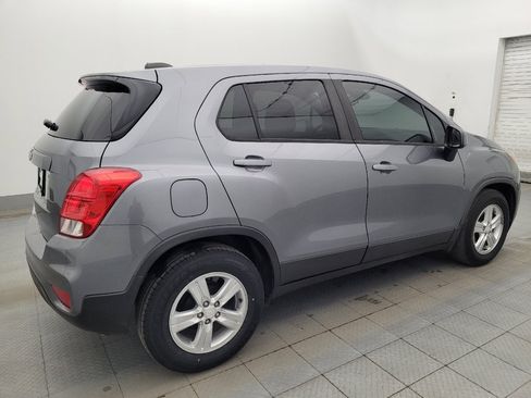 Used 2020 Chevrolet Trax LS w/ Tint and Cruise Package FWD image 10