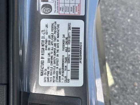 Used 2024 Nissan Z Performance w/ Floor Mat Package image 34