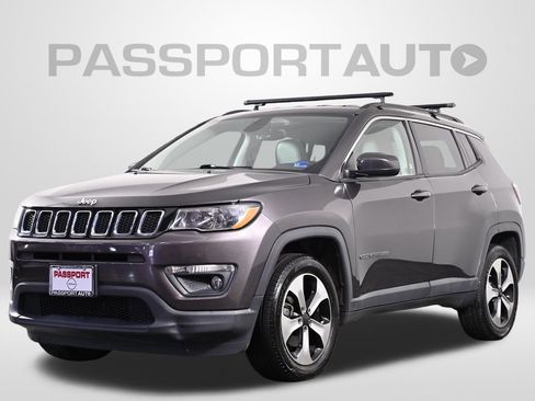 Used 2018 Jeep Compass Latitude w/ Popular Equipment Group AWD/4WD image 1