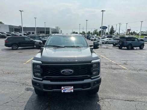 Certified 2023 Ford F250 Lariat w/ Lariat Ultimate Package AWD/4WD image 3