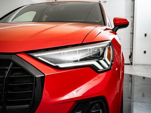 Used 2024 Audi Q3 2.0T Premium image 15