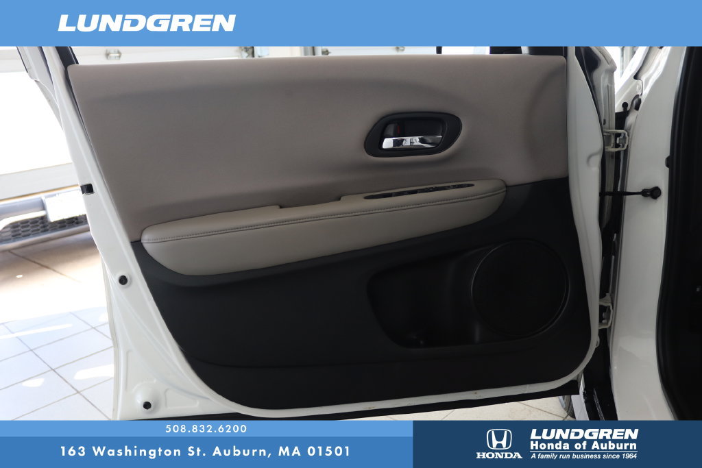 Used 2017 Honda HR-V LX image 10