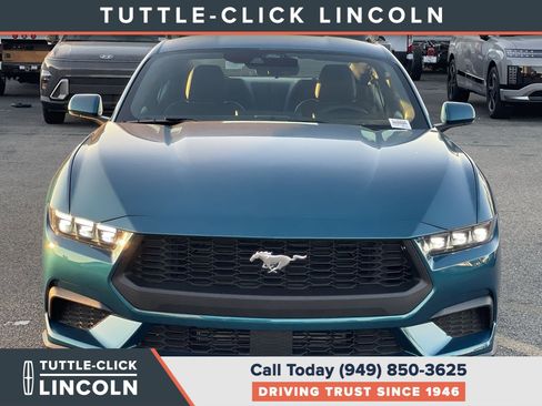 Used 2026 Ford Mustang Coupe RWD image 2