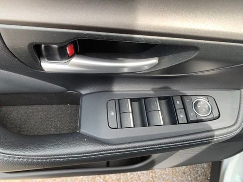 Used 2024 Toyota Grand Highlander AWD image 13
