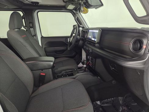 Certified 2025 Jeep Wrangler Unlimited Rubicon image 17