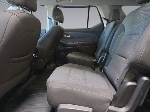Used 2021 Chevrolet Traverse LT w/ LPO, Floor Liner Package AWD/4WD image 31