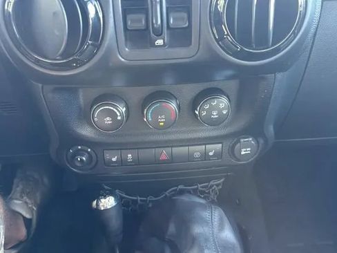 Used 2016 Jeep Wrangler Unlimited Sahara AWD/4WD image 20