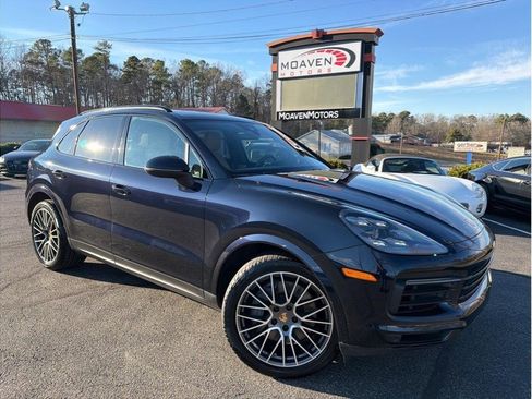 Used 2020 Porsche Cayenne S image 1
