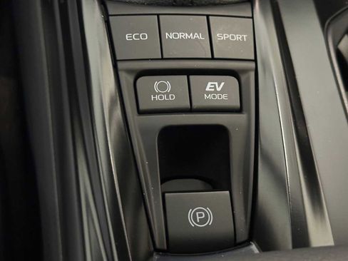 New 2026 Toyota Camry Hybrid image 18