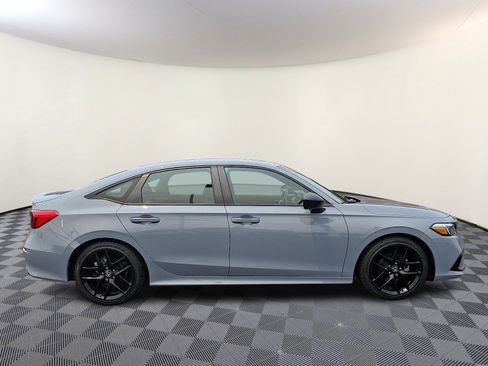 Used 2024 Honda Civic Sport image 8