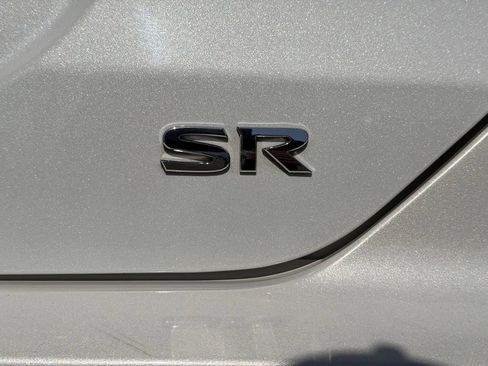 Used 2023 Nissan Kicks SR FWD image 7