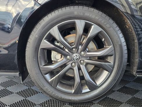 Used 2021 Toyota Sienna XSE image 11