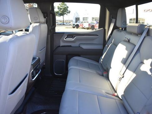 Used 2024 GMC Sierra 1500 SLT w/ SLT Premium Plus Package image 19