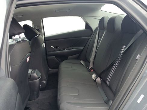 New 2026 Hyundai Elantra Hybrid FWD image 13