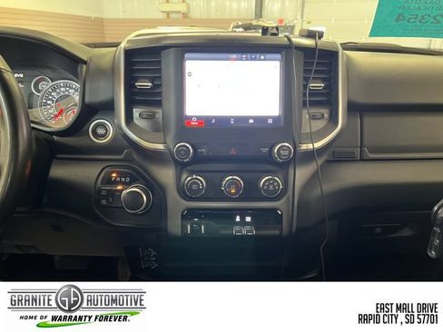 Used 2024 RAM 2500 Big Horn AWD/4WD image 16