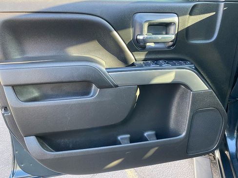 Used 2018 Chevrolet Silverado 1500 LT w/ LT Eassist Package image 10