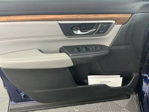 Used 2020 Honda CR-V Touring image 7
