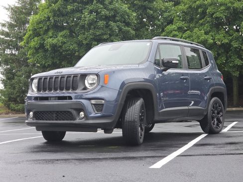 Used 2022 Jeep Renegade Altitude w/ Convenience Group AWD/4WD image 17