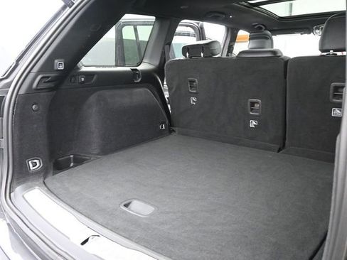 Used 2023 Jeep Grand Cherokee Overland w/ Luxury Tech Group IV image 20