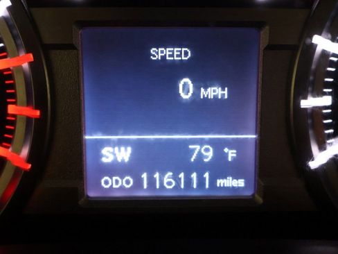 Used 2018 Toyota 4Runner SR5 AWD/4WD image 35