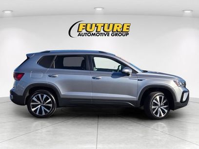 Used 2024 Volkswagen Taos SE