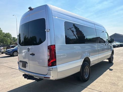 Used 2023 Mercedes-Benz Sprinter 3500 w/ Parking Package image 4