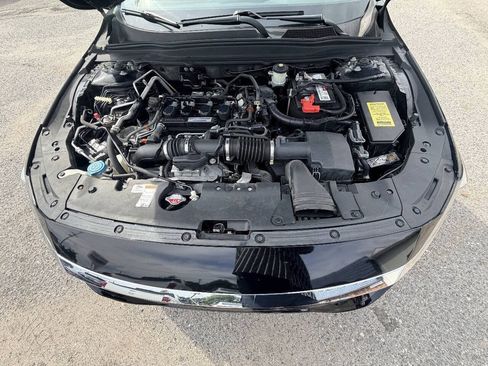Used 2018 Honda Accord LX image 12