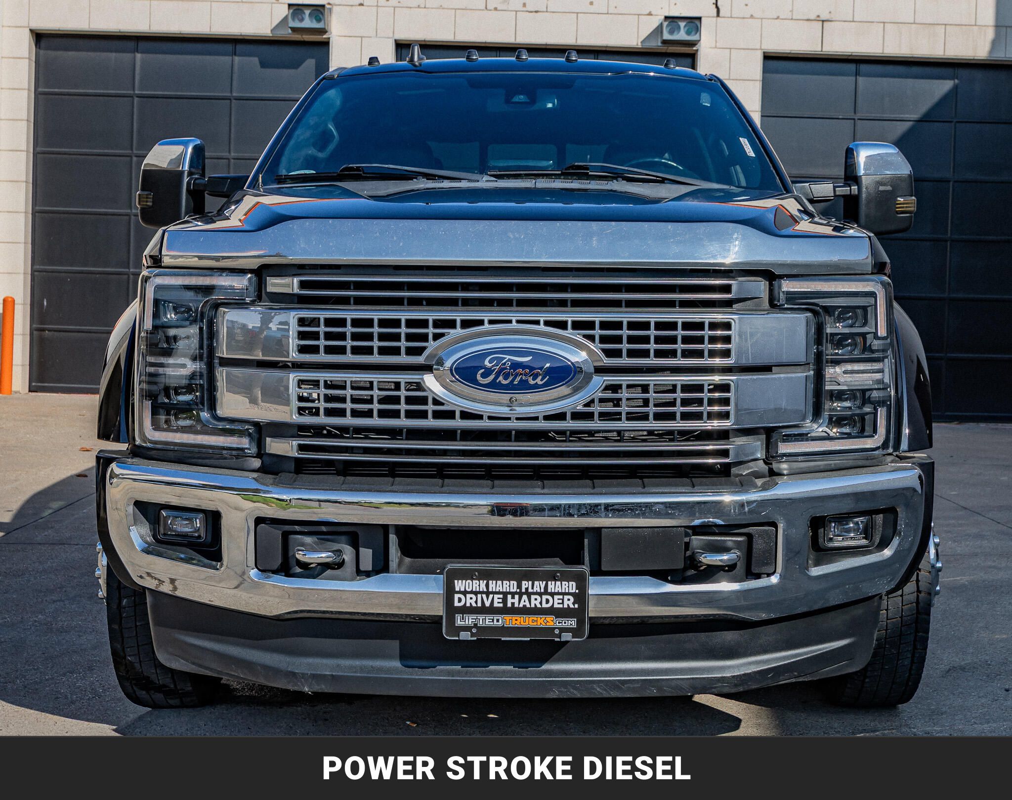 Used 2019 Ford F450 Platinum w/ Platinum Ultimate Package AWD/4WD image 3