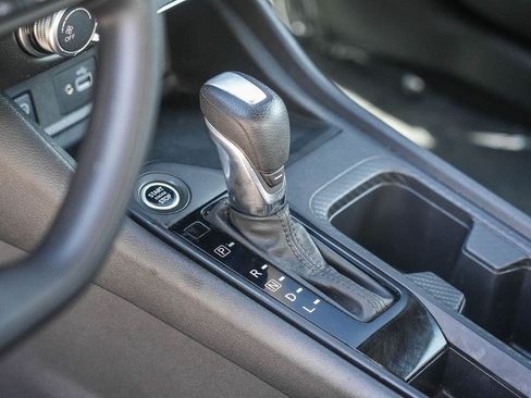 Used 2024 Nissan Sentra S FWD image 19