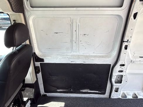Used 2017 RAM ProMaster 2500 FWD image 31