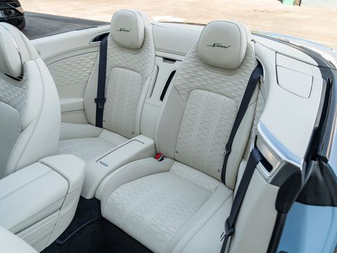 Used 2025 Bentley Continental GT Speed image 30