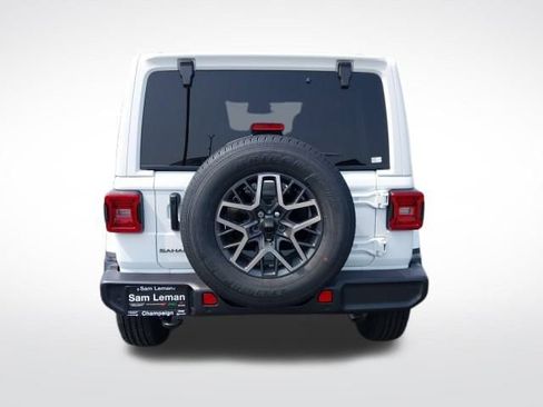 New 2025 Jeep Wrangler Sahara image 24
