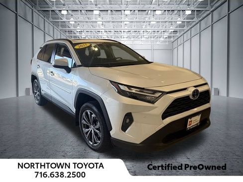 Used 2025 Toyota RAV4 XLE Premium w/ Weather Package AWD/4WD image 1
