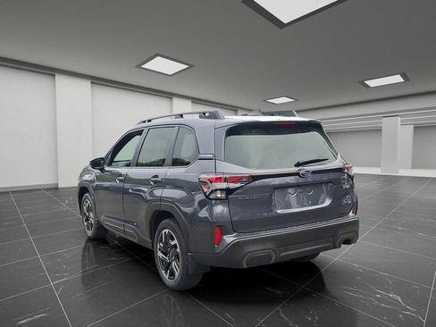Used 2025 Subaru Forester Limited AWD/4WD image 3
