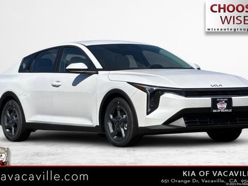 New 2026 Kia K4 FWD image 1