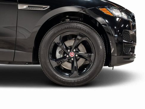 Used 2020 Jaguar F-PACE Premium image 30