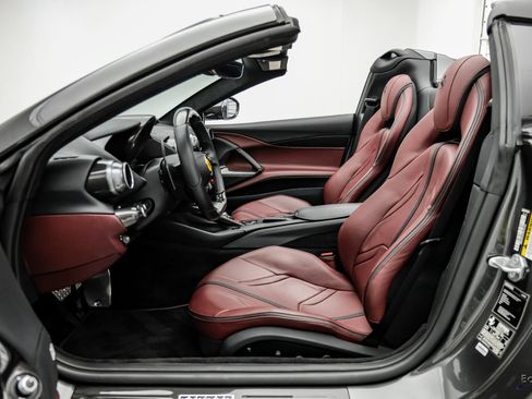 Used 2023 Ferrari 812 GTS RWD image 45