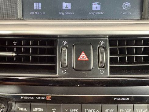 Used 2020 Kia Optima LX FWD image 23