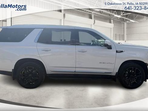 Used 2022 GMC Yukon Denali AWD/4WD image 2